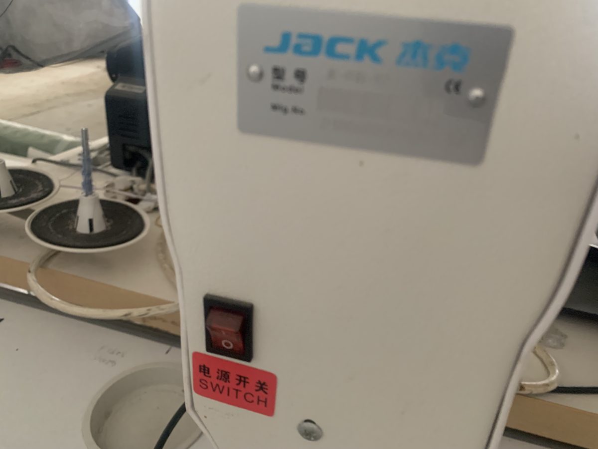 MASINA DE CAPSE ELECTRICA JACK 1