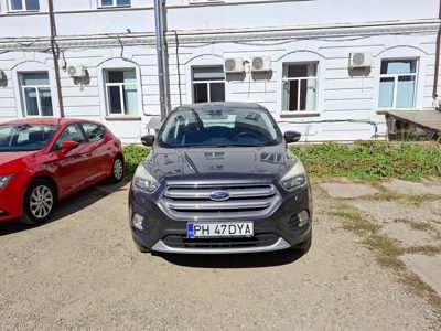 AUTOTURISME Autoturism marca FORD model KUGA culoare GRI