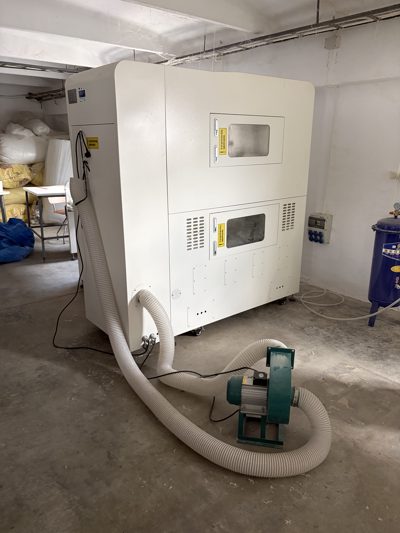 Masina umplere cu puf AORUI model DC 1400 AND