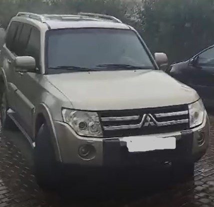 Autoturism marca Mitsubishi model Pajero culoare Gri 1