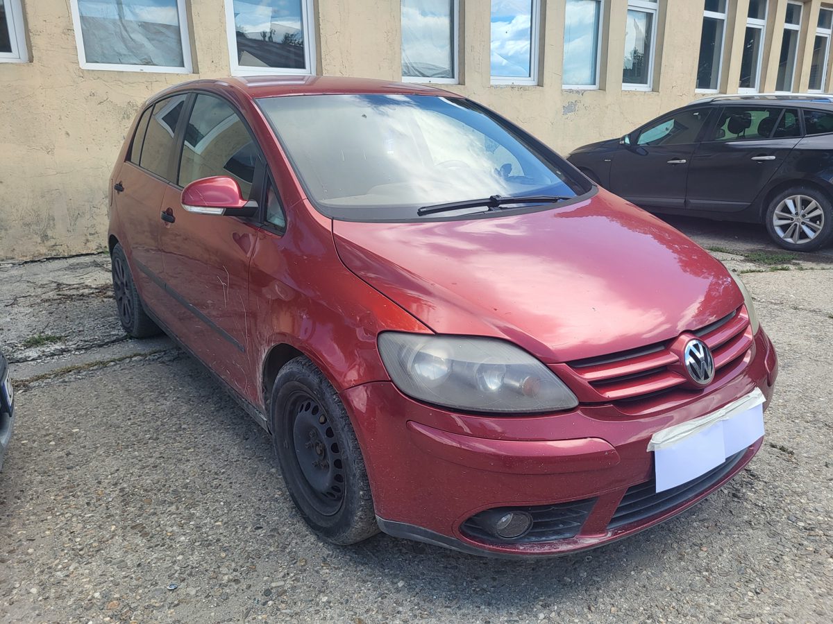Autoturism M1 marca VOLKSWAGEN model GOLF PLUS 1