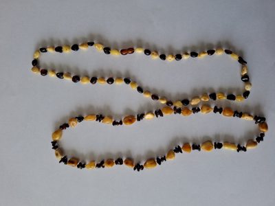 Șirag chihlimbar șlefuit Lot 132