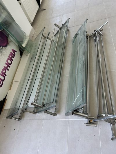 MOBILIER COMERCIAL DE EXPUNERE MAGAZIN