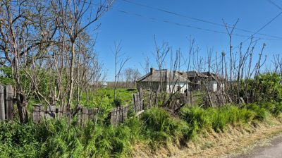 Teren intravilan cu constructie in suprafata de 3803 mp