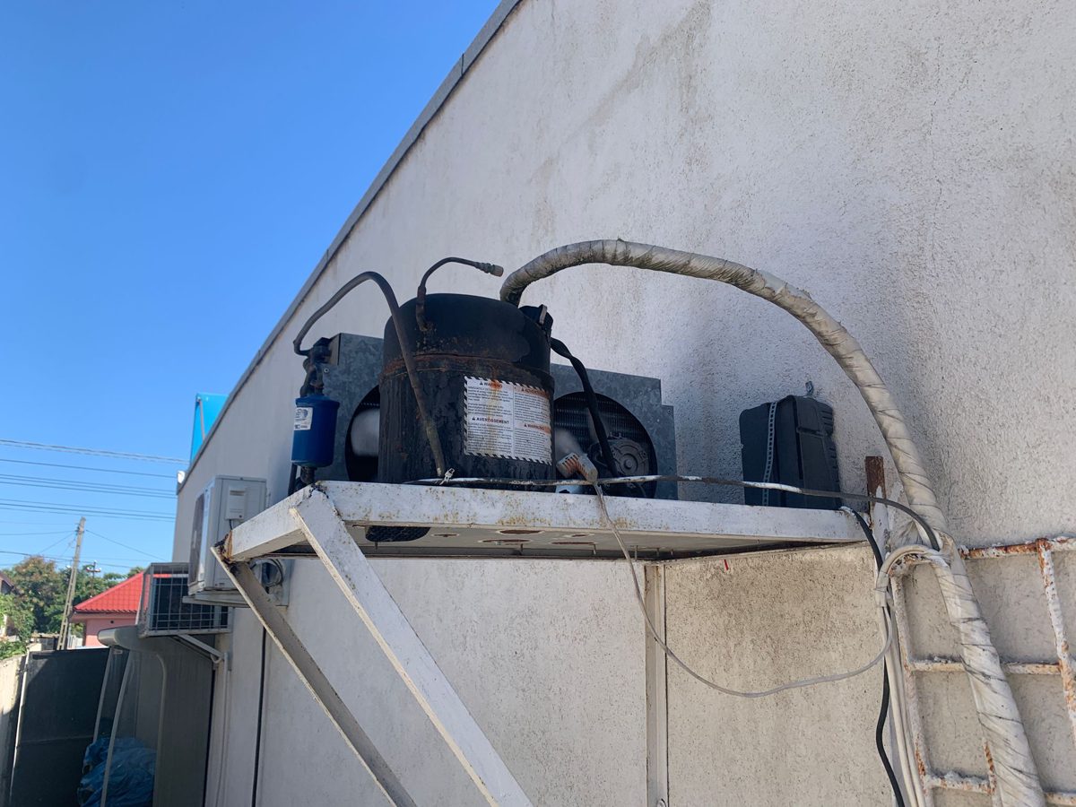AGREGAT PE PERNA DE LACTATE CU MOTOR GXP - Componenta 2: AGREGAT SEMIERMETIC FRASCOLD S7 1