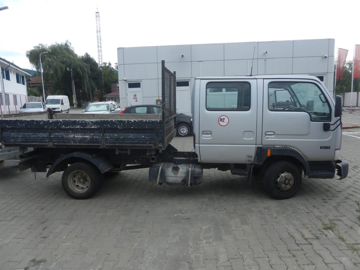 Autospeciala marca NISSAN CABSTAR 35.13 model CABSTAR35.13 1