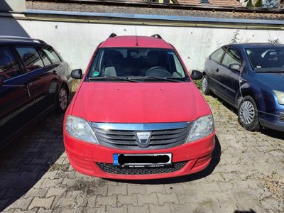 Autoturism marca Dacia model Logan