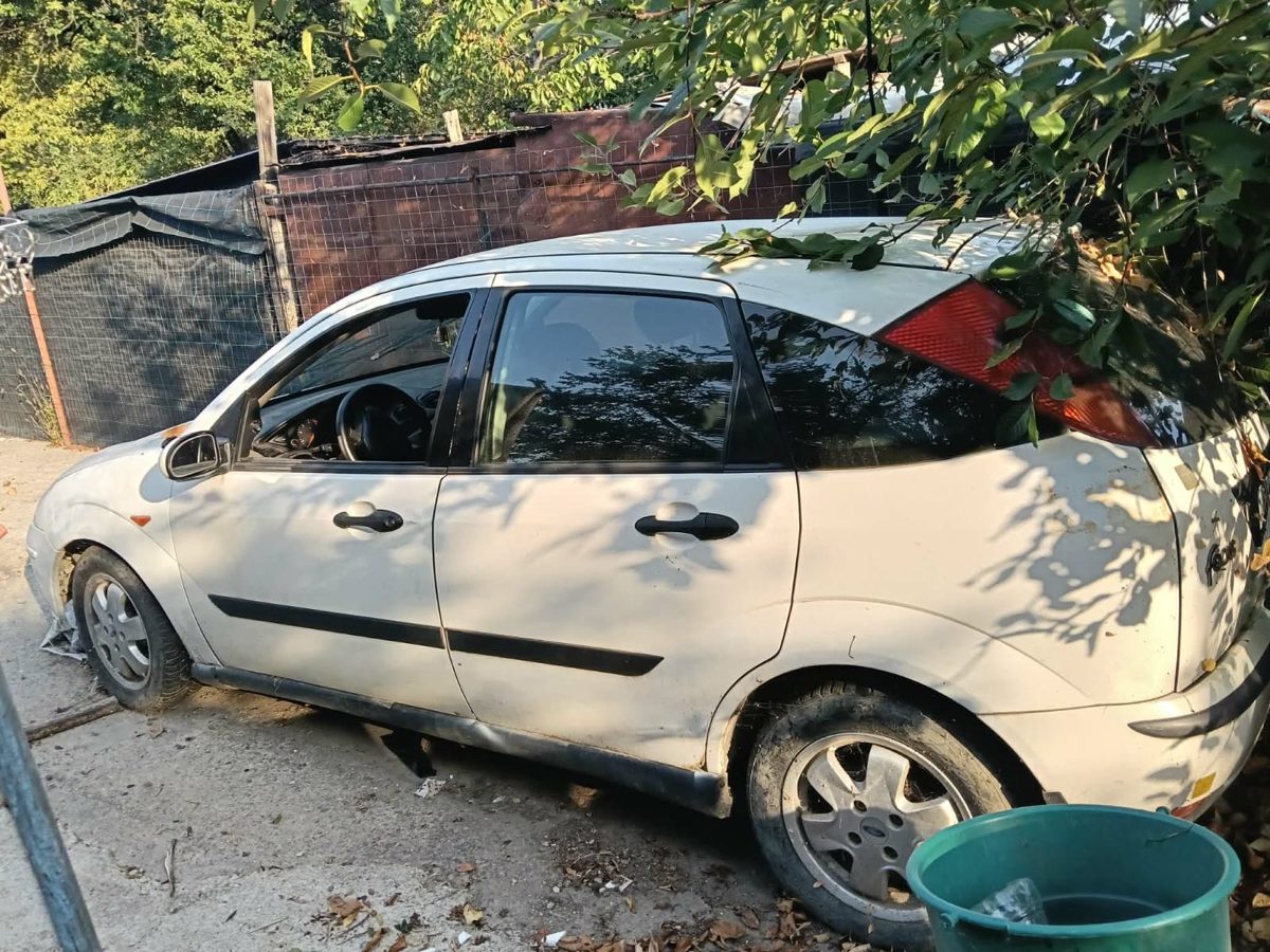 Autoturism marca Ford model Focus 1