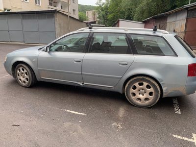 Autoturism marca Audi model A6 Avant culoare ALBASTRU, an fabricatie 2003, diesel