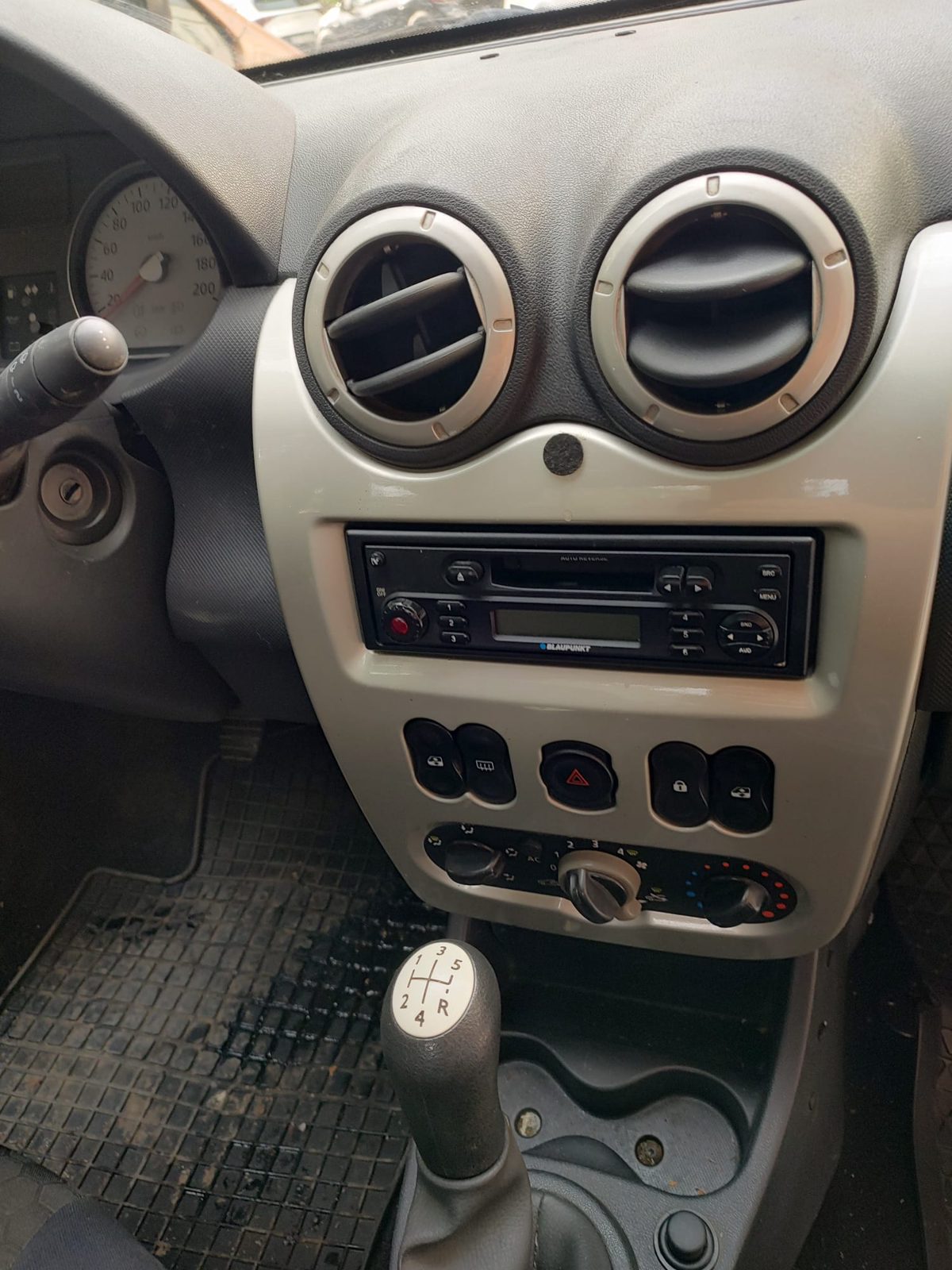 Miniatură 3