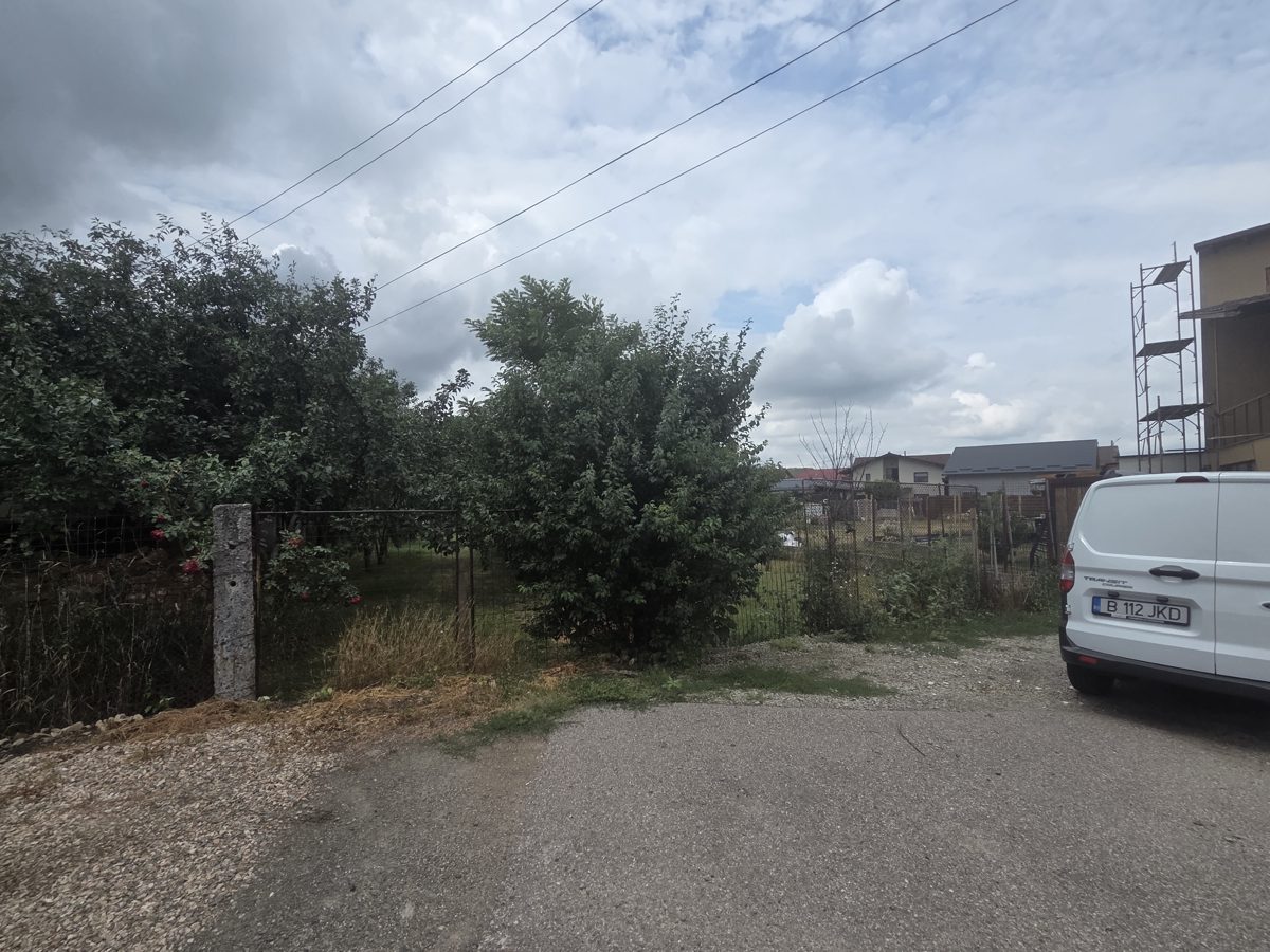 Cota de 1/2 dintr-un ansamblu de bunuri imobile situat in loc. Apahida, jud. Cluj 1