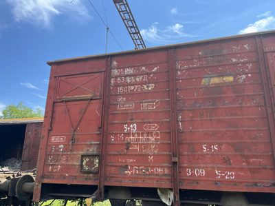 Vagon de marfa  seria GBS  numarul 215315017255  linia 33