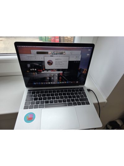 LAPTOP APPLE MACBOOK PRO 13, PROCESOR INTEL CORE I5 MEMORIE RAM 8 GB