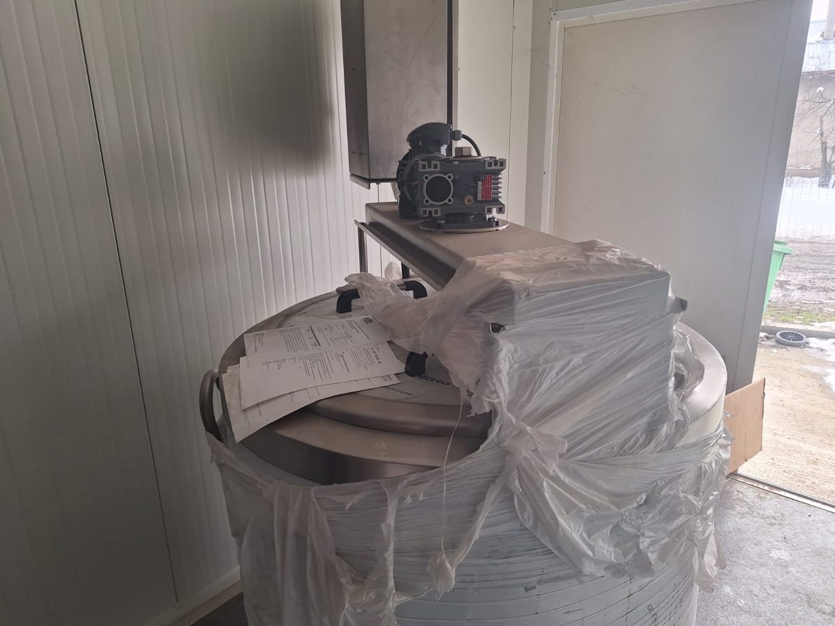 postament de inaltare vana pasteurizare serie si nr. 21-0161 1