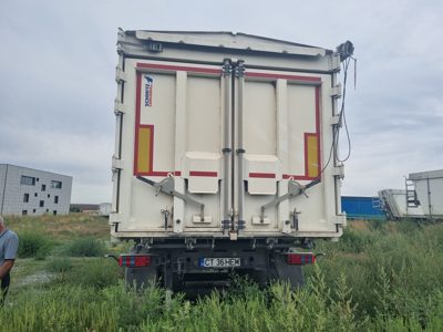 Semiremorca O4 marca SCHMITZ CARGOBULL model SCB*S3D 39B400AH1B0G0 10VLN