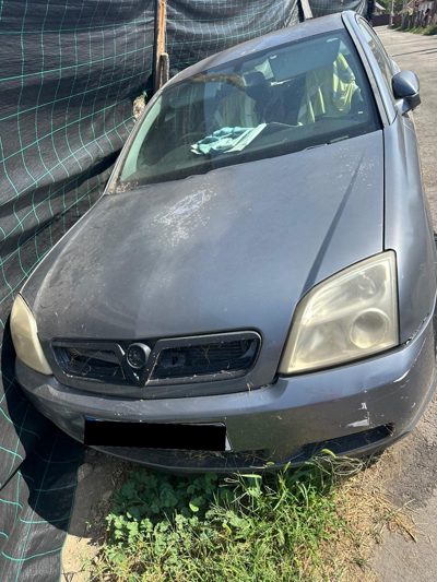 Autoturism marca Opel culoare Gri