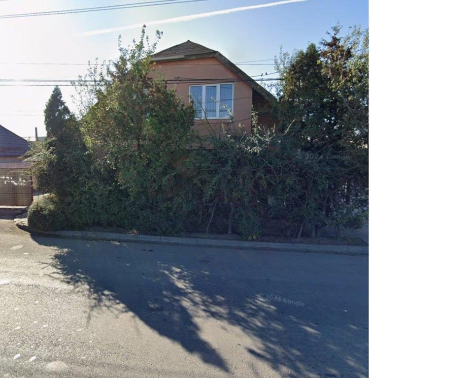 cota de 3/8 casa de locuit si teren Tg. Mures 1