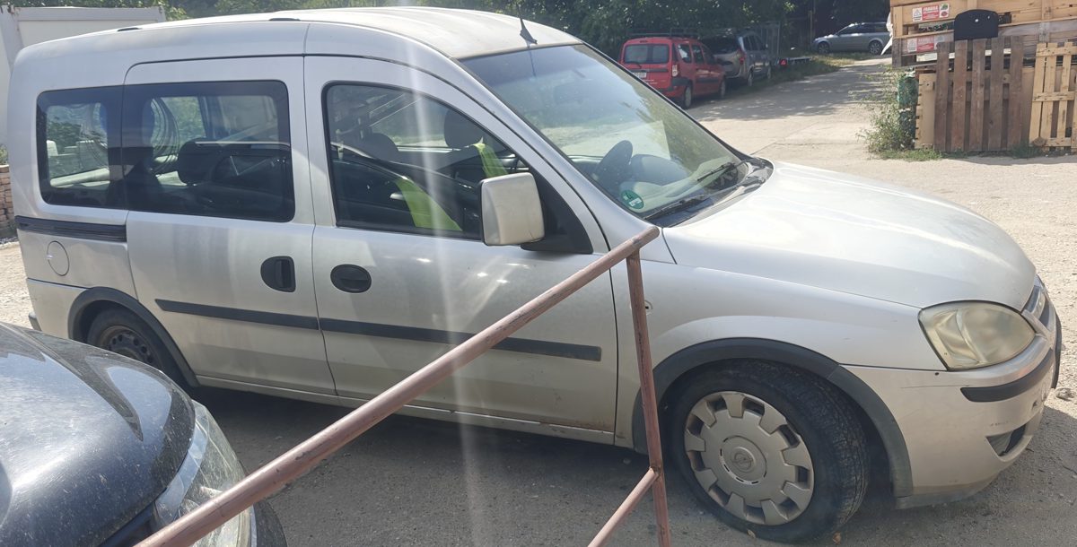 Miniatură 7