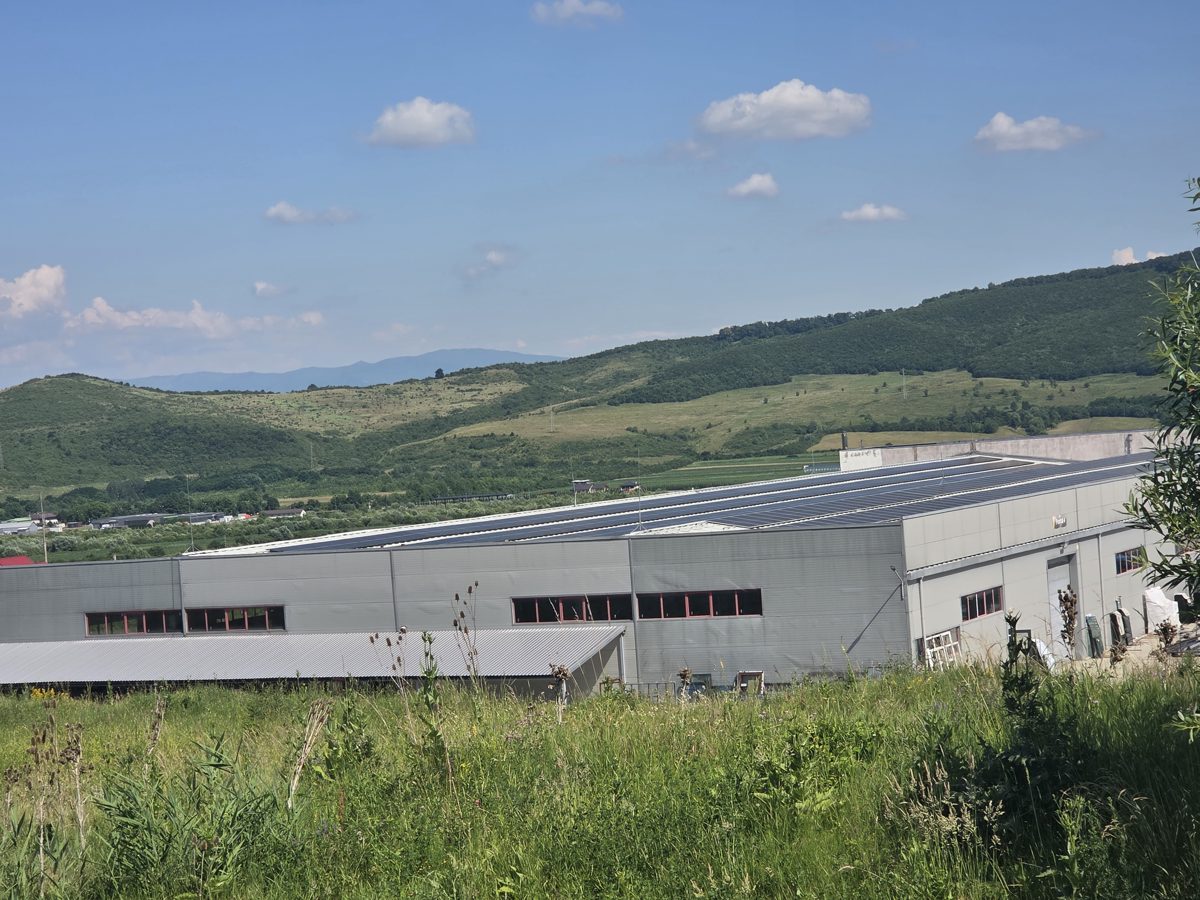 Sistem panouri fotovoltaice 100 kw compus din 252 panouri fotovoltaice 1