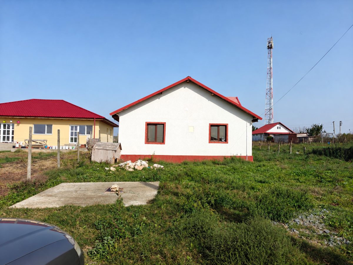 Locuinta si teren aferent - Com. Albesti, Jud. Constanta 1