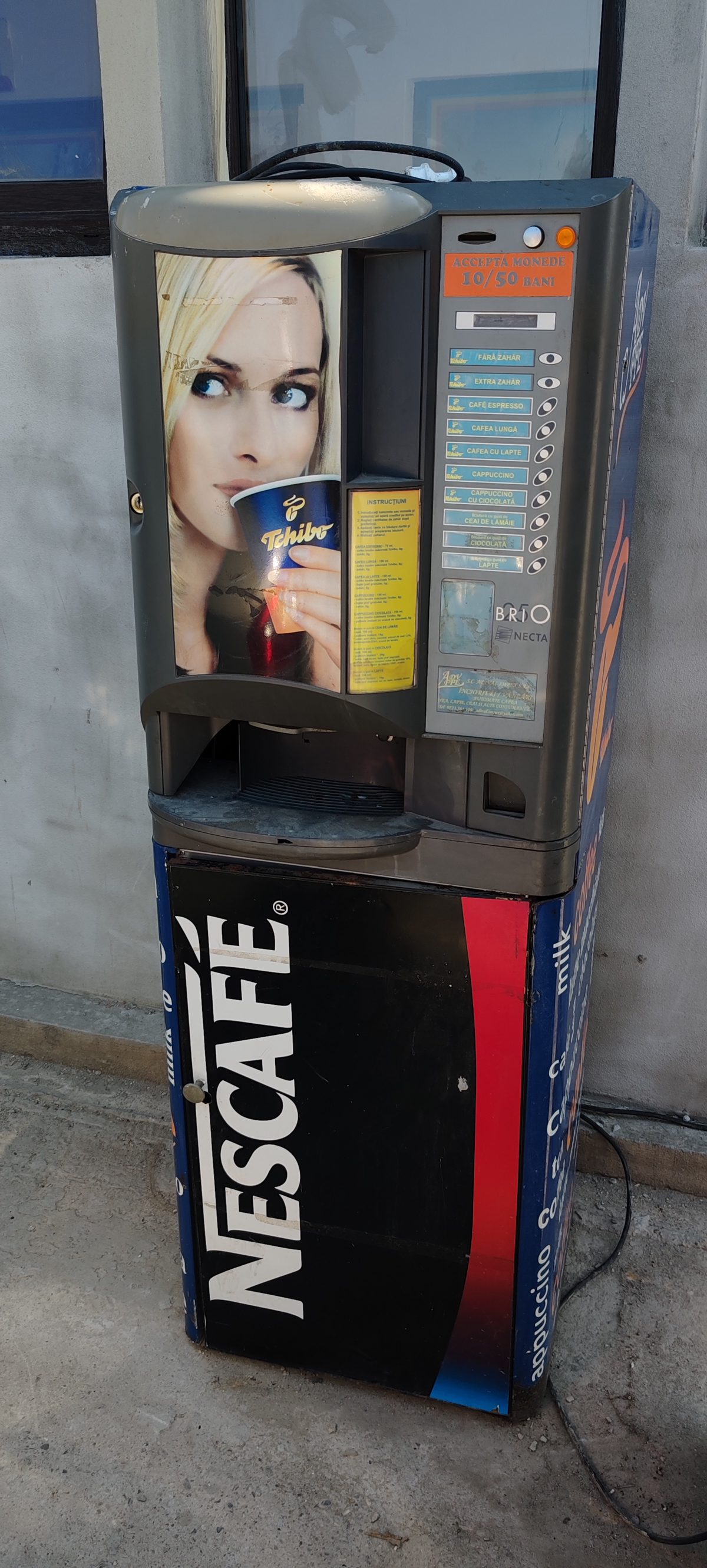 APARAT AUTOMAT DE CAFEA 1