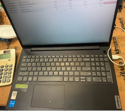 LAPTOP LENOVO V15. NUMAR INVENTAR: 25