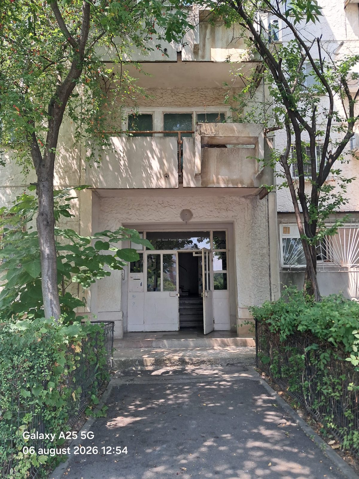 Apartament situat in Bucuresti, Str. Soldat Ionescu Florea, sector 4 1