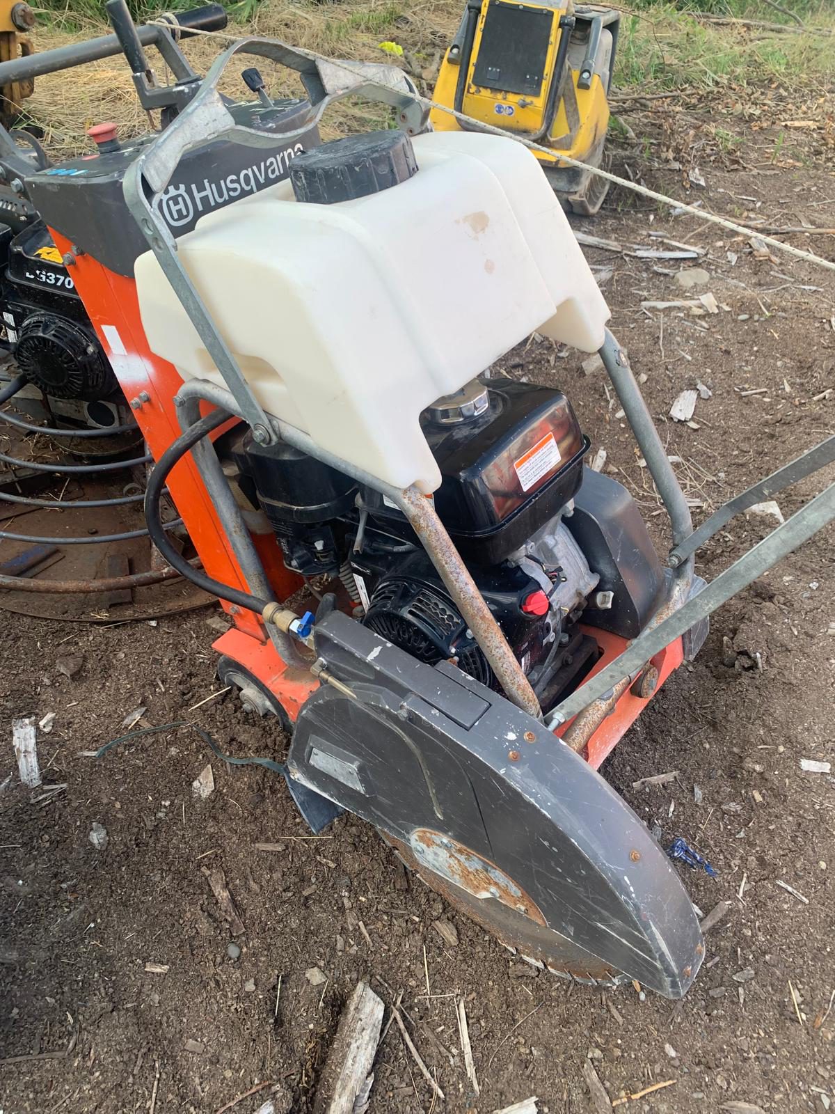 Masina de taiat asfalt HUSQVARNA FS 413 1