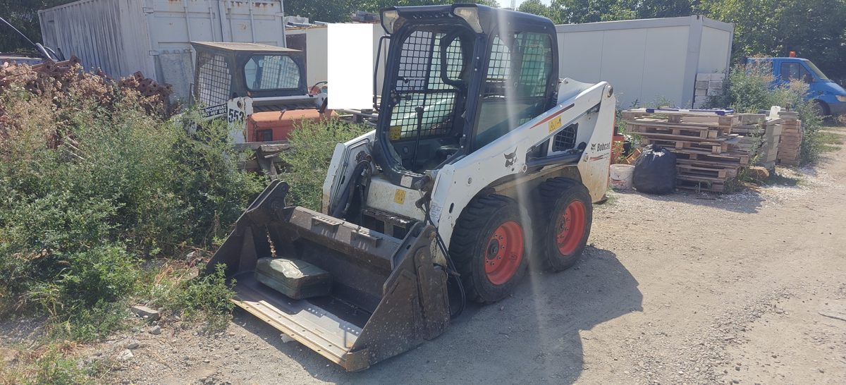 DENUMIRE BUN: Mini-incarcator multifunctional BOBCAT AT S450 ; 1
