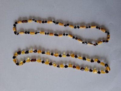 Șirag chihlimbar șlefuit Lot 134