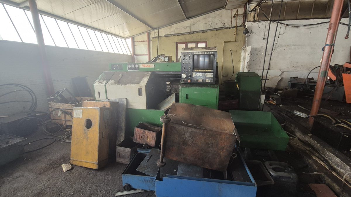 STRUNG MARCA MAZAK QT 8 1