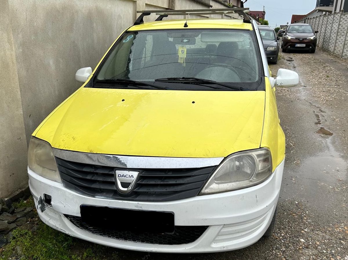 Autoturism marca Dacia model Logan culoare Galben 1