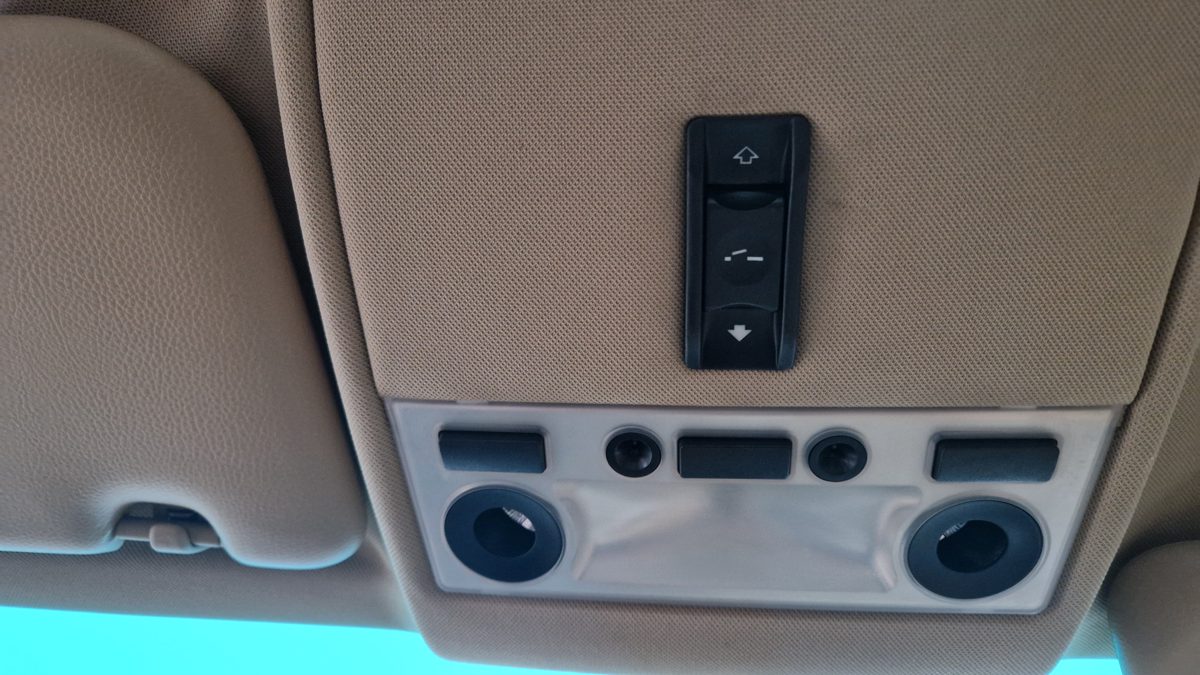 autoturism BMW 530D XDrive, ss. WBADF71030BS37817, nr. inmatric. Italia ET-556-XW 1