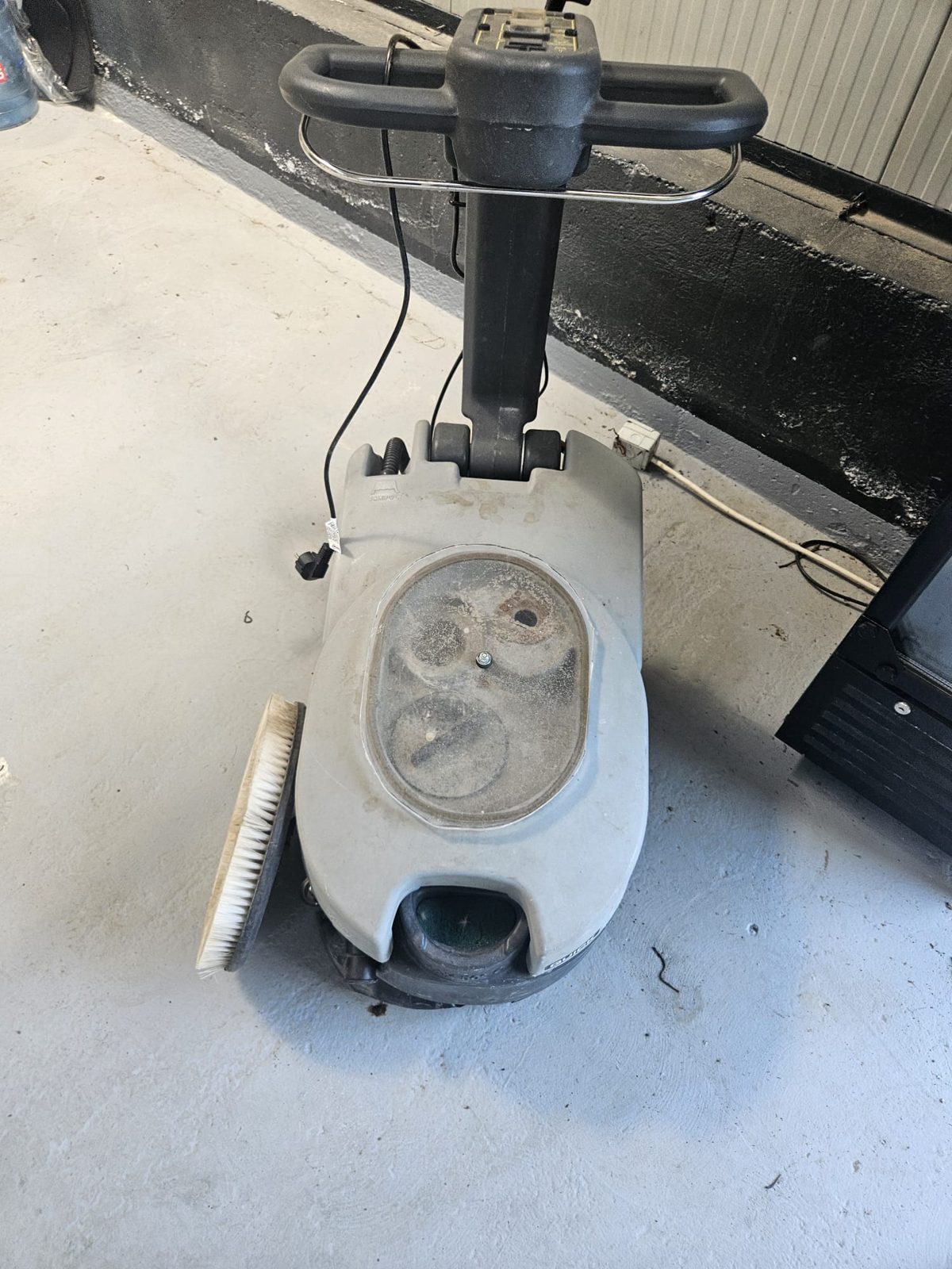 Masina de spalat si aspirat pardoseli Lavor Quick 36B 1