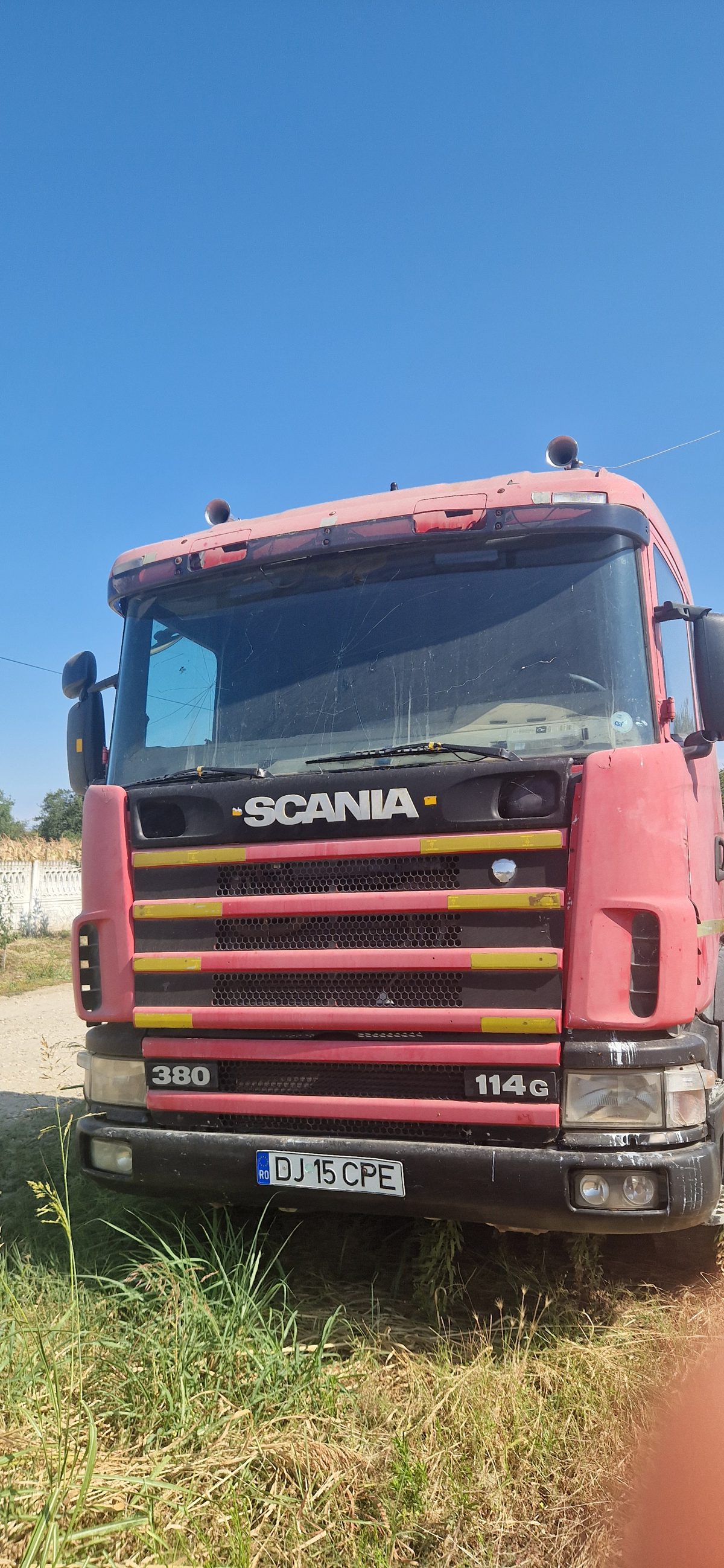 BC AUTOTRACTOR marca SCANIA model R114GA4X2NA380 1