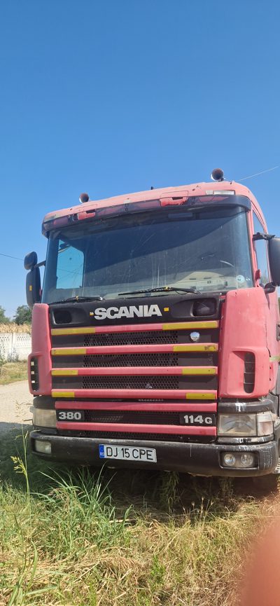 BC AUTOTRACTOR marca SCANIA model R114GA4X2NA380