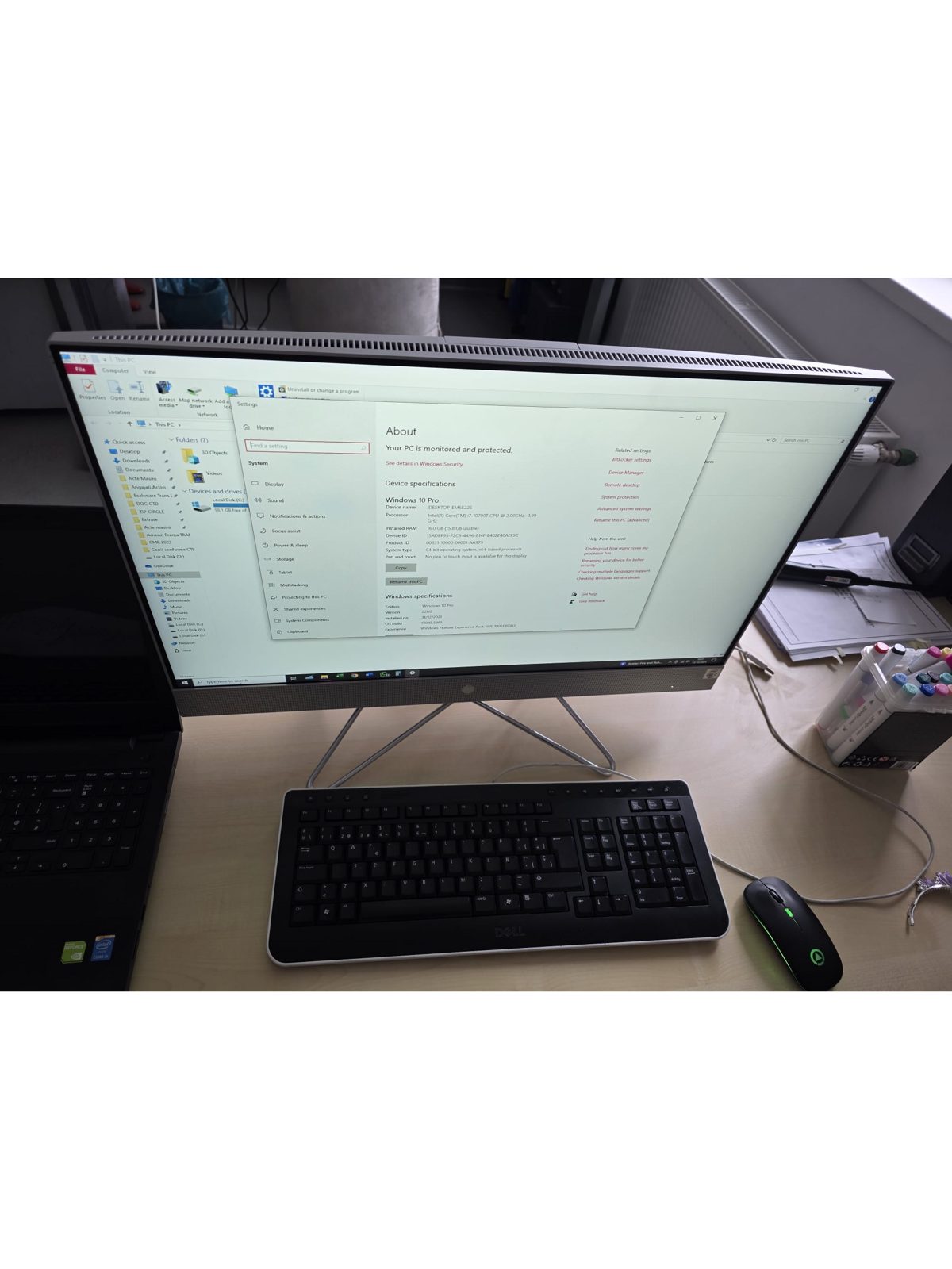 Sistem PC all-in-one  HP27, procesor Intel Core i7-10700T, memorie RAM 16Gb, diagonala 21.5" 1