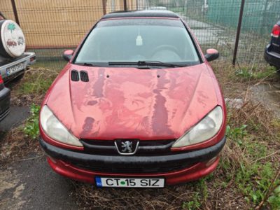 Autoturism PEUGEOT 206 CT15SIZ serie şasiu VF32AKFWF42570453 an 2002