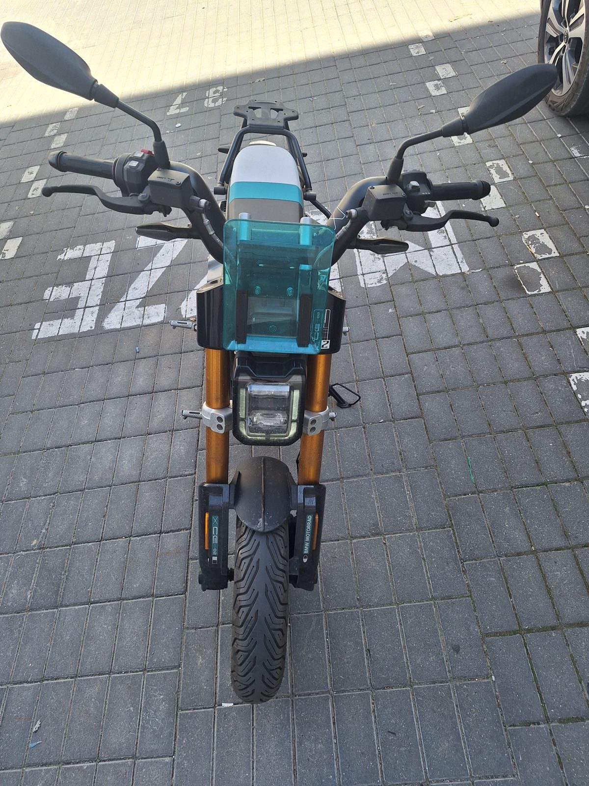 MOTO ATV Motociclu L3e marca BMW model CE02MCE2 A 0C71 culoare NEGRU 1