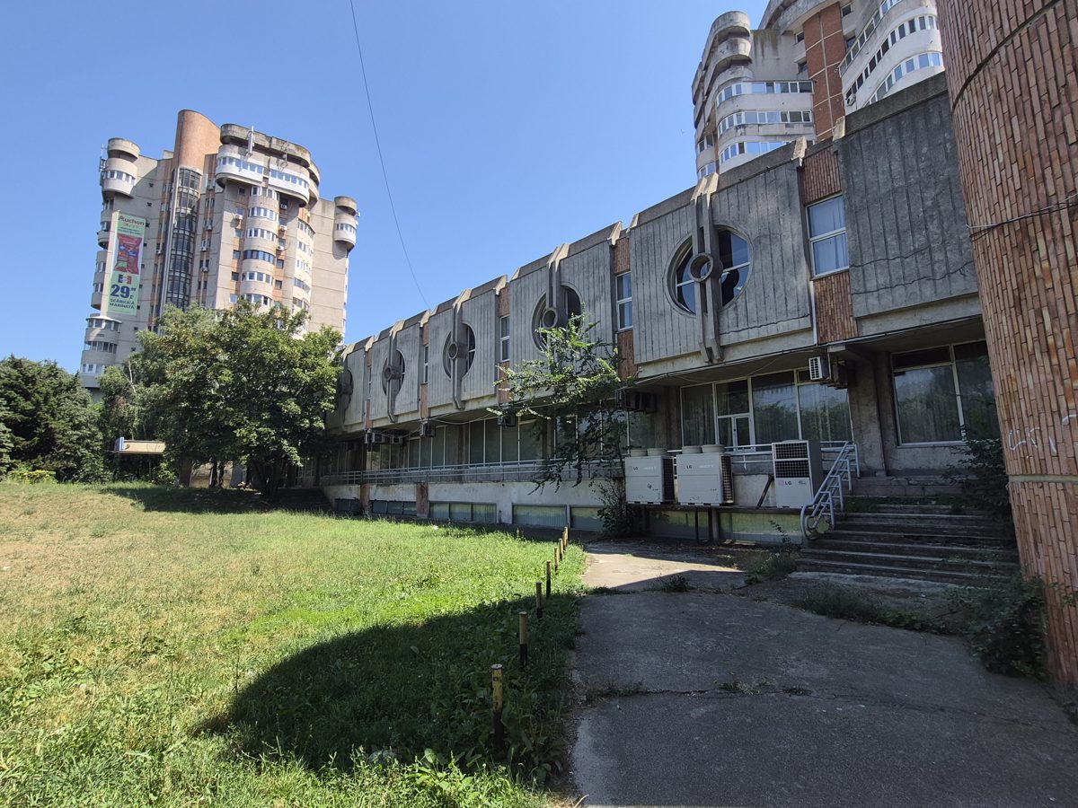 ANSAMBU DE BUNURI - SEDIU ADMINISTRATIV DRAMEX 1