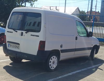 Autoturism marca Peugeot model Partner