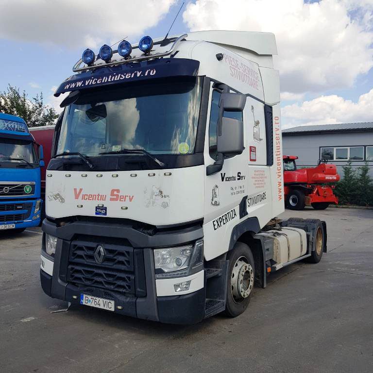 Cap tractor marca Renault culoare Alb 1