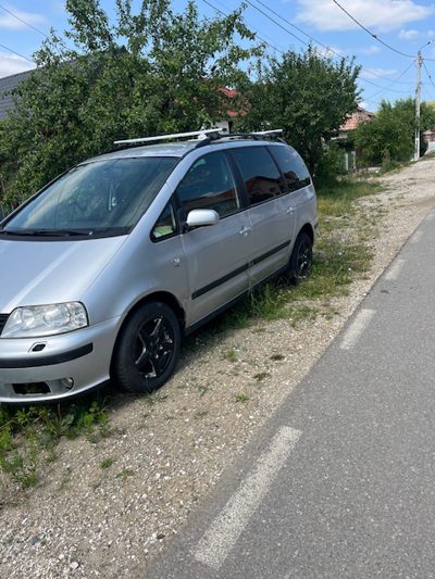 Autoturism marca SEAT model Alhambra culoare Gri