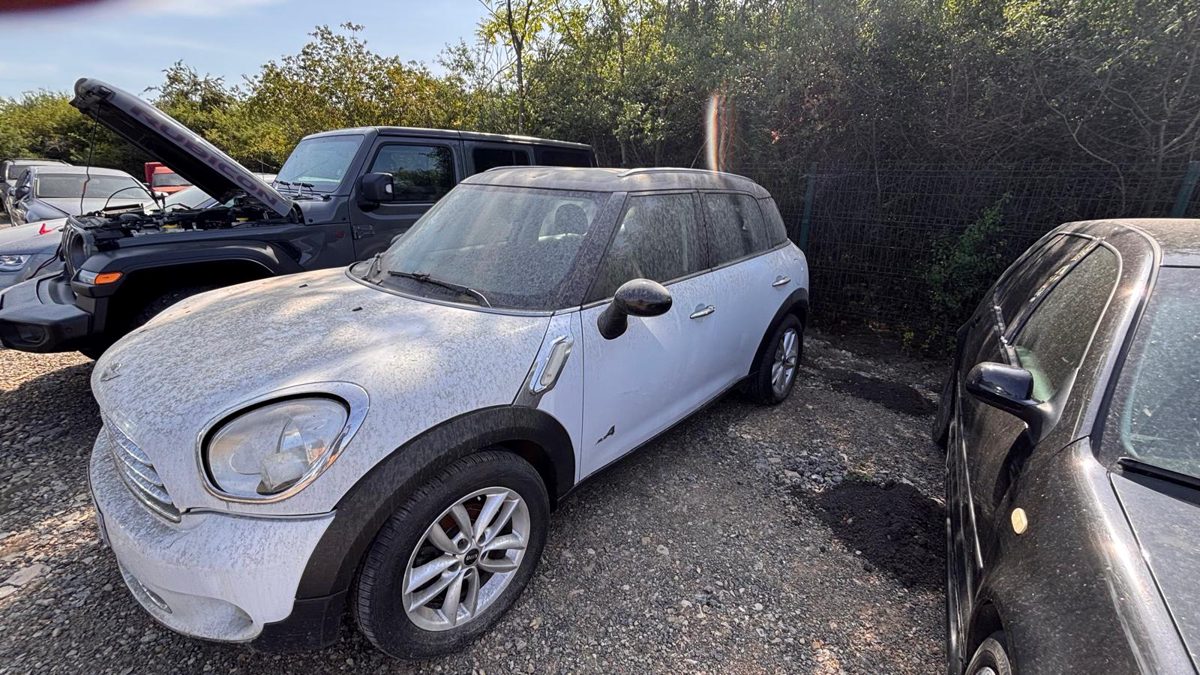 AUTOTURISM MINI COOPER COUNTRYMAN 1
