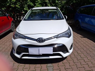 Autoturism marca TOYOTA AVENSIS - volan pe partea dreapta