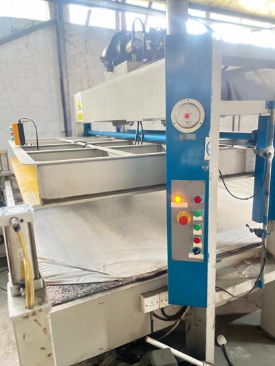 masina de presat saltele NG-01M