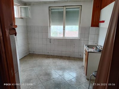 APARTAMENT 2 CAMERE SUPRAFATA  49,5 M.P VASCAU,BIHOR