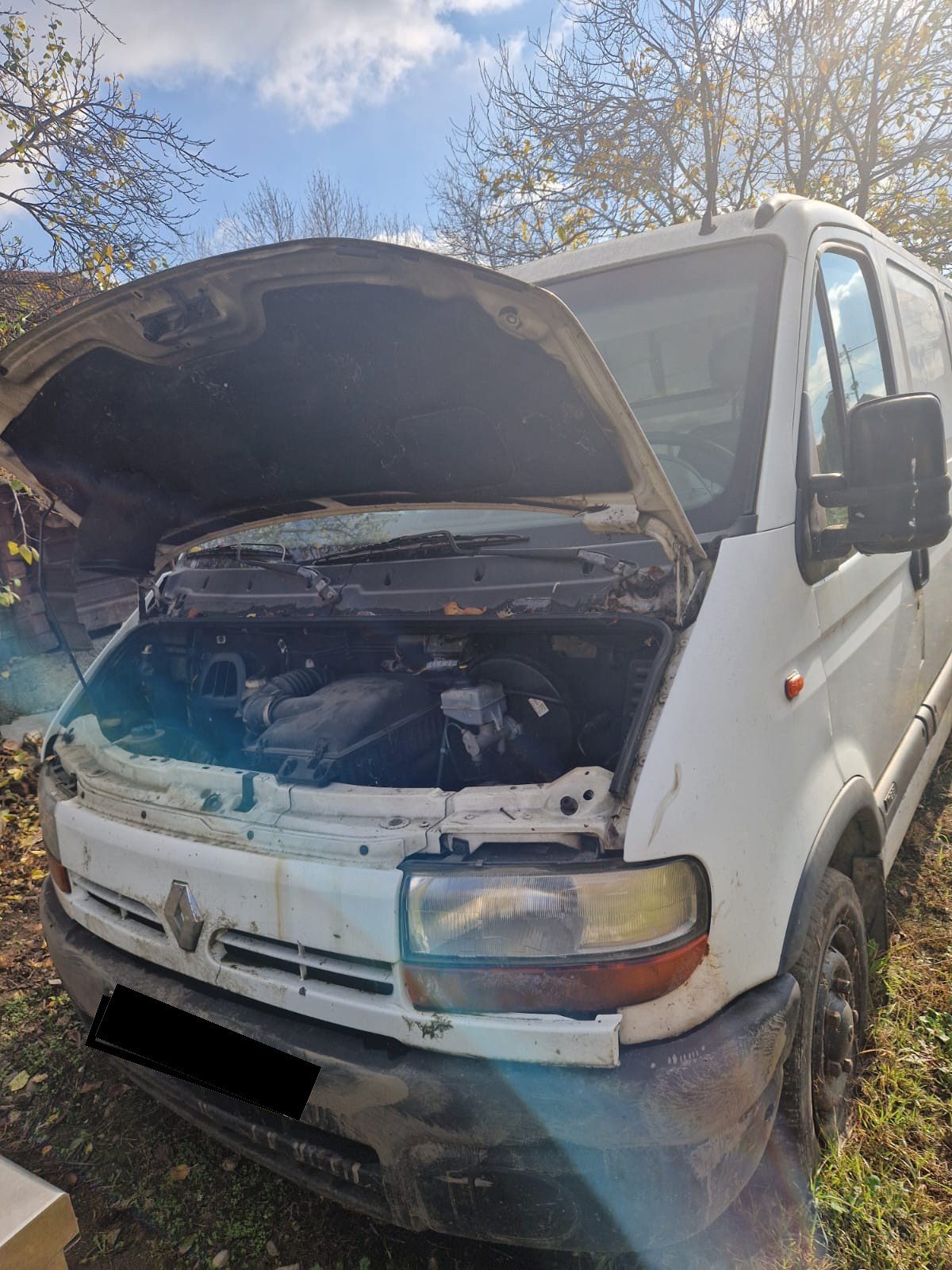 AUTOUTILITARA marca BB FURGON RENAULT model FDDE MASTER 1