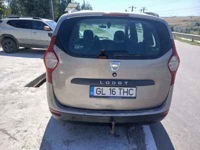 Autoturism marca Dacia model Lodgy