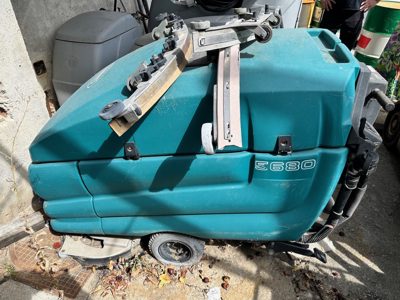 Masina de spalat pardoseala Tennant 5680 an 2012